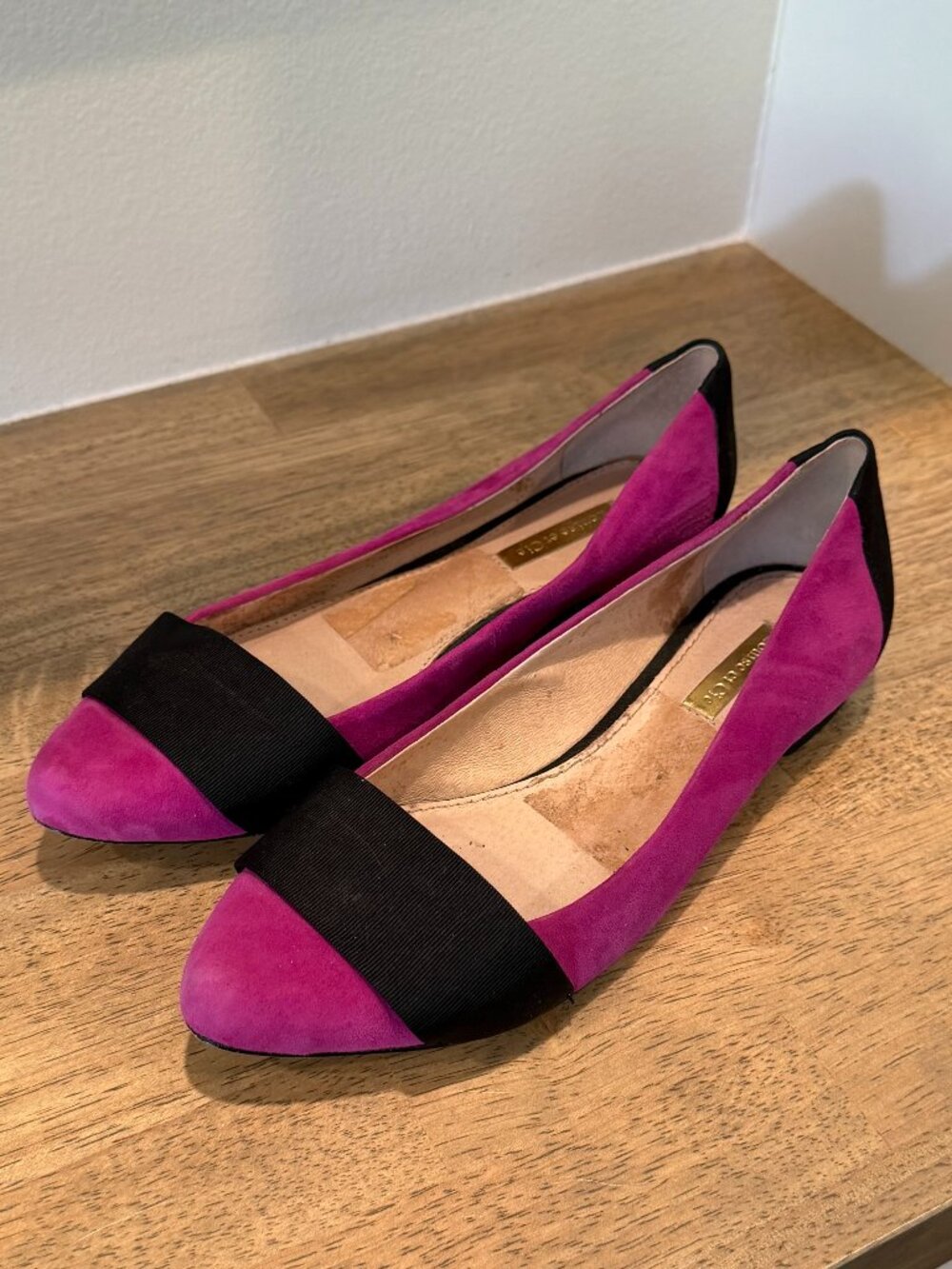 Louise et Cie Purple Suede Pointed Toe Flats Size 7.5 Black Accent
